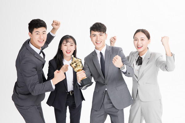 全面薪酬戰(zhàn)略實(shí)施：提升員工滿意度，提升企業(yè)績(jī)效