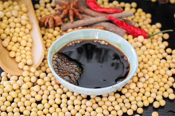廠商回應(yīng)零添加醬油檢出鎘和砷，相關(guān)企業(yè)有何啟示？